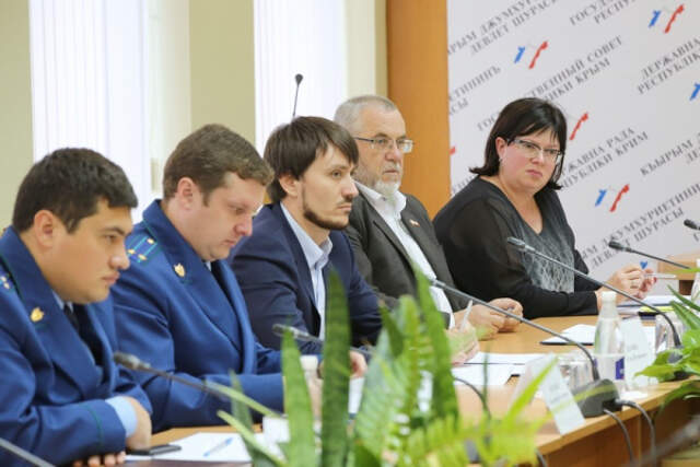 Крымчане вслед за депутатами Госдумы  обсудили приоритеты бюджетной политики.