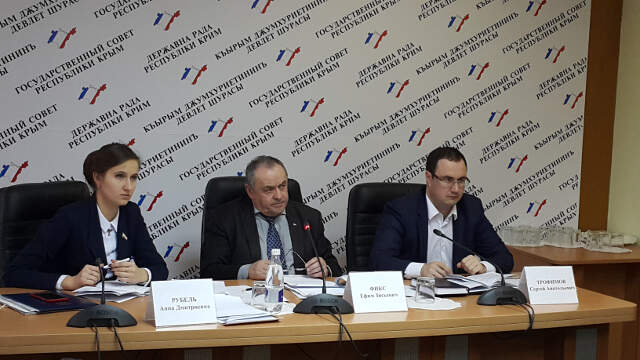 Депутаты крымского парламента уверены: внесение поправок  в действующий закон &mdash; процесс естественный и неизбежный.