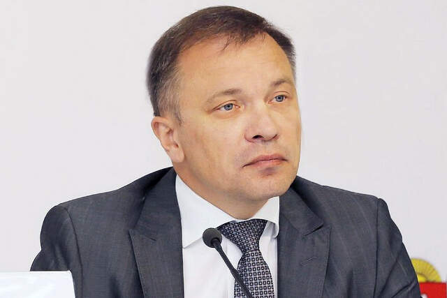 А. Мельников.