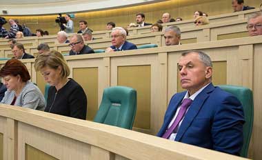 В. Константинов был среди участников парламентских слушаний