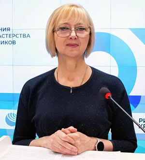 Е. Крыжко.